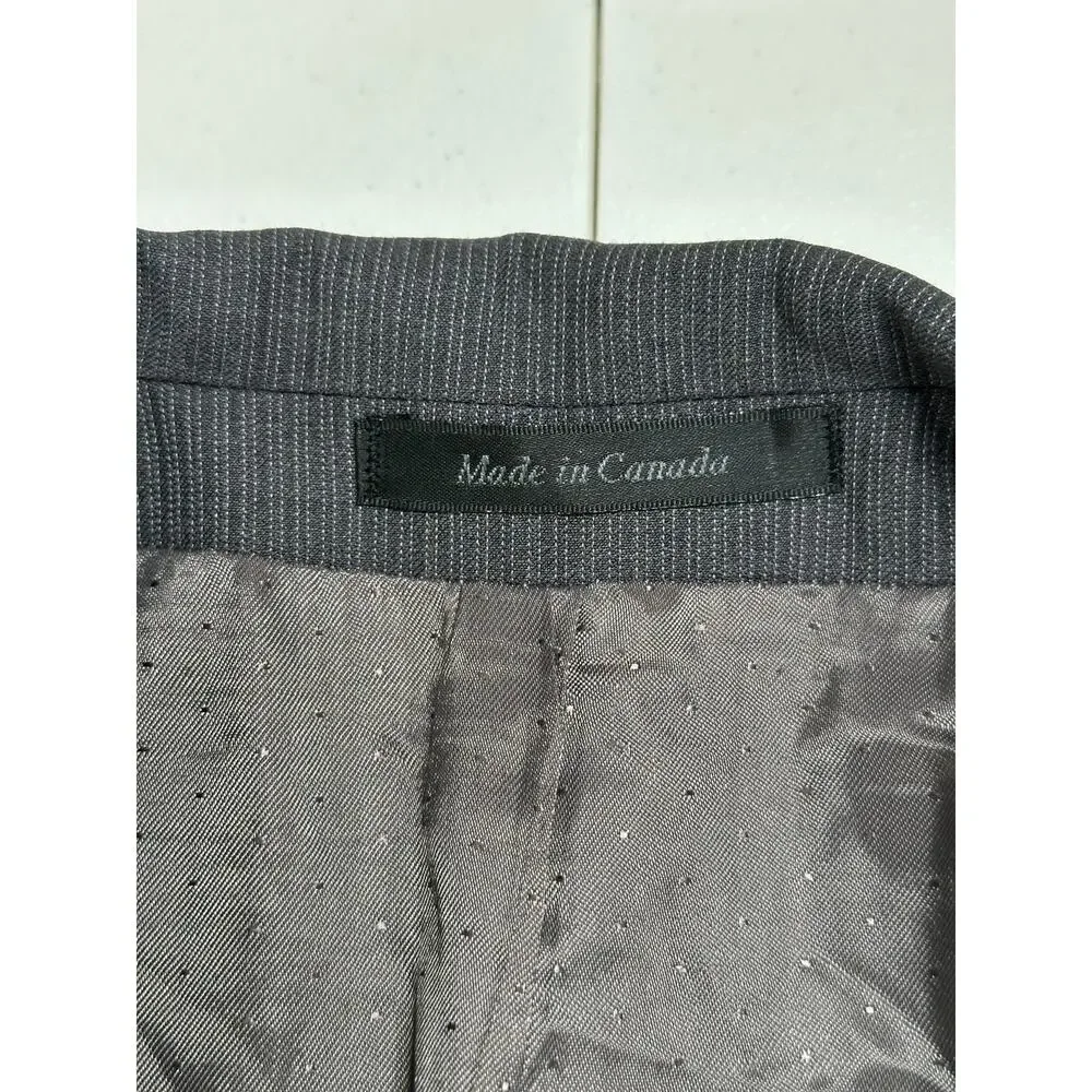 Calvin Klein Suit Jacket Mens 42R Gray Pinstripe 100%‎ Wool Sport Coat Blazer